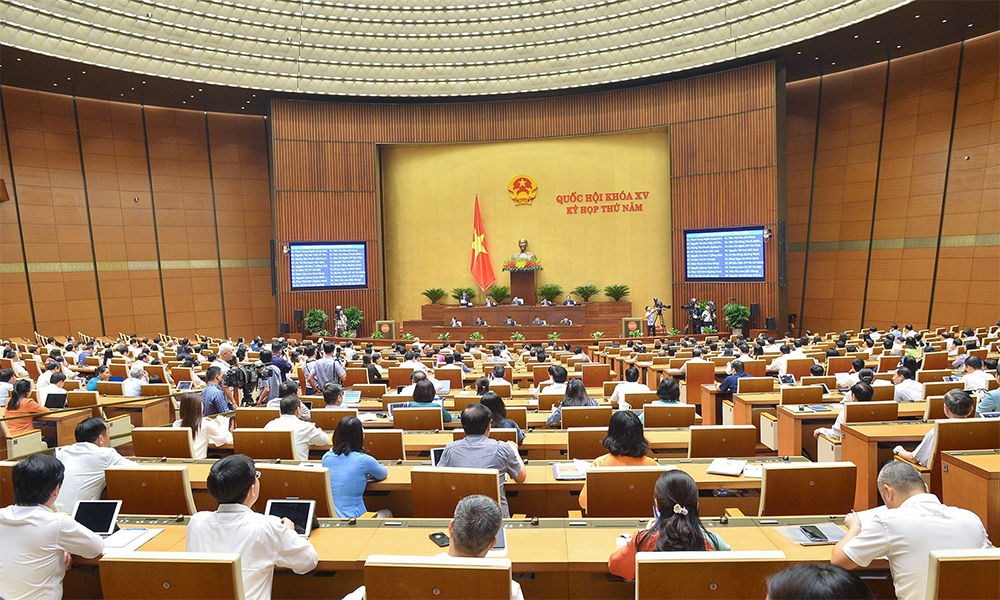 Quốc hội thảo luận tại Hội trường về tình hình kinh tế-xã hội