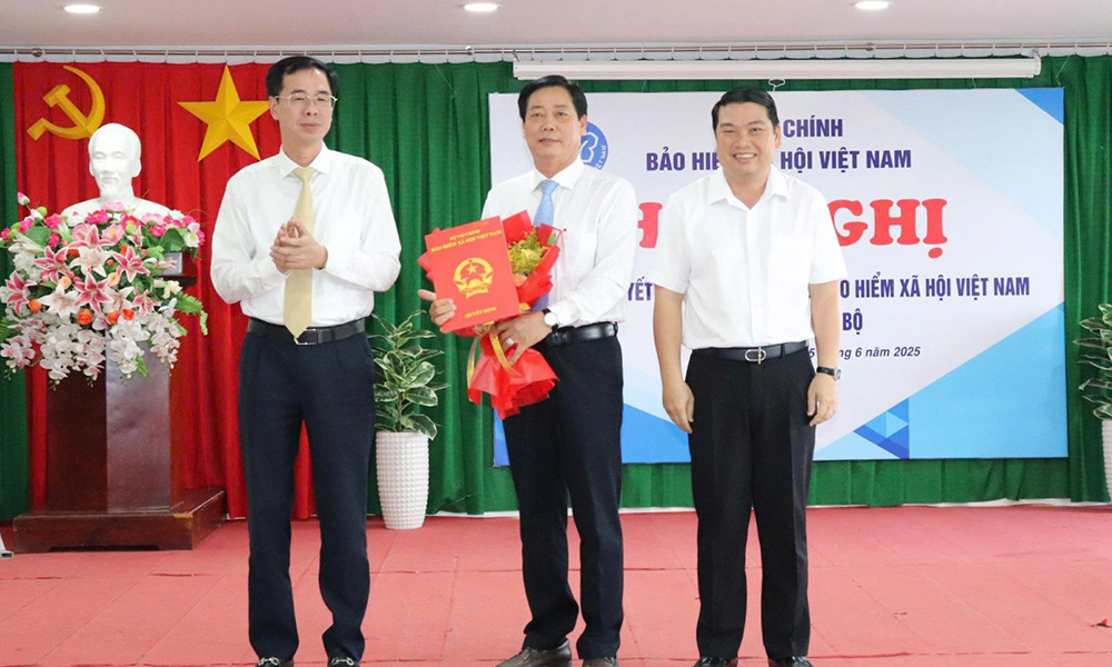 Điều động, bổ nhiệm ông Đặng Văn Nở làm Giám đốc BHXH Khu vực XXXIV