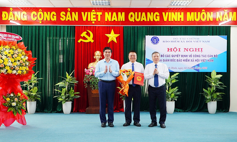 Điều động, bổ nhiệm ông Vũ Mạnh Chữ giữ chức Giám đốc BHXH khu vực XXIII