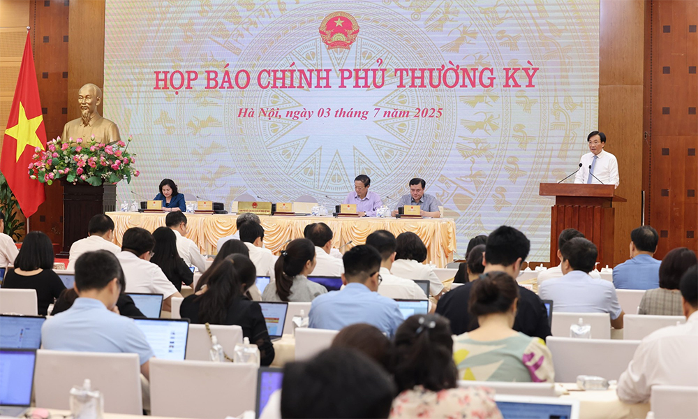 Thứ trưởng Bộ Nội vụ Nguyễn Thị Hà: Các thủ tục hành chính phục vụ người dân và doanh nghiệp được vận hành thông suốt, hiệu quả