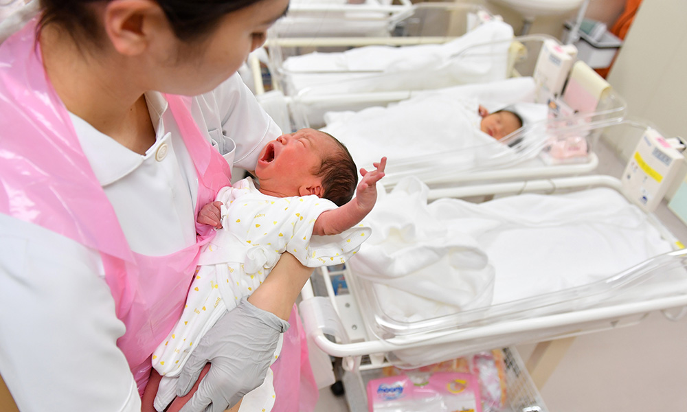 Nhật Bản báo động tỷ lệ sinh giảm mạnh