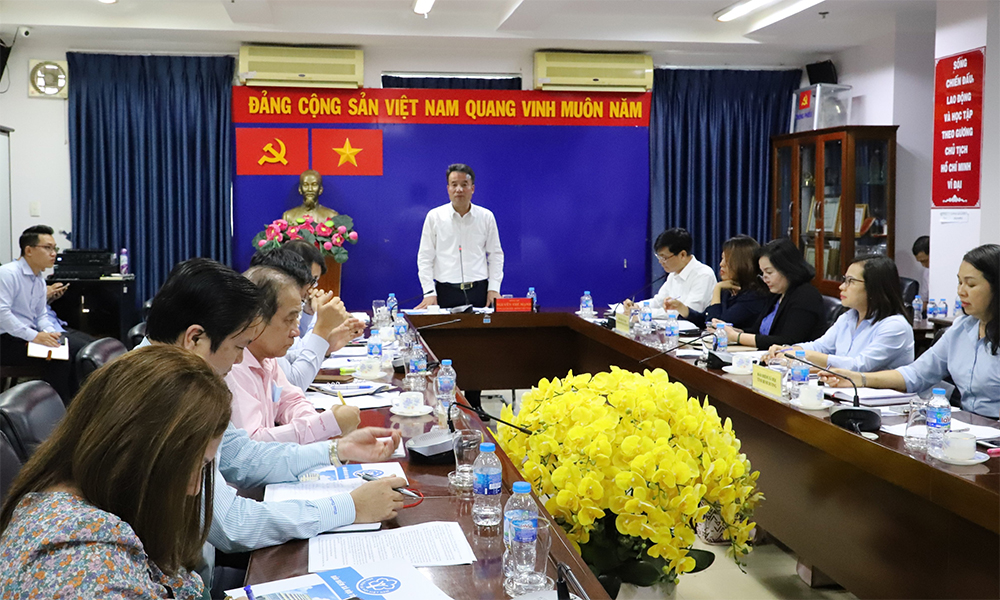 Tổng Giám đốc Nguyễn Thế Mạnh làm việc với BHXH 3 tỉnh, thành vùng Đông Nam Bộ