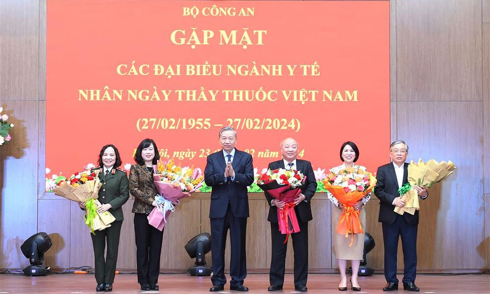 Bộ Công an gặp mặt các đại biểu ngành Y tế nhân kỷ niệm 69 năm Ngày Thầy thuốc Việt Nam