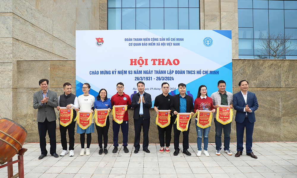 Tuổi trẻ BHXH Việt Nam sôi nổi tham gia Hội thao chào mừng 93 năm Ngày thành lập Đoàn TNCS Hồ Chí Minh