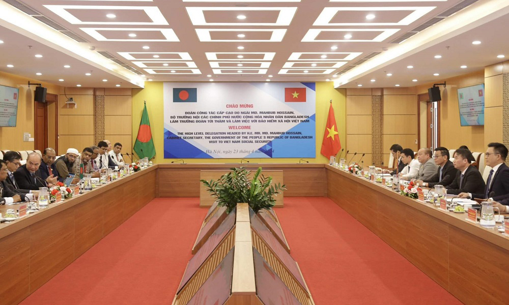 Tổng Giám đốc BHXH Việt Nam Nguyễn Thế Mạnh tiếp Đoàn Công tác cấp cao Bangladesh