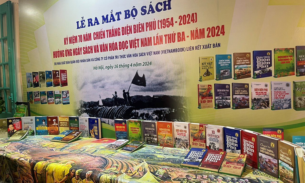 Giới thiệu bộ sách nhân kỷ niệm 70 năm Chiến thắng Điện Biên Phủ