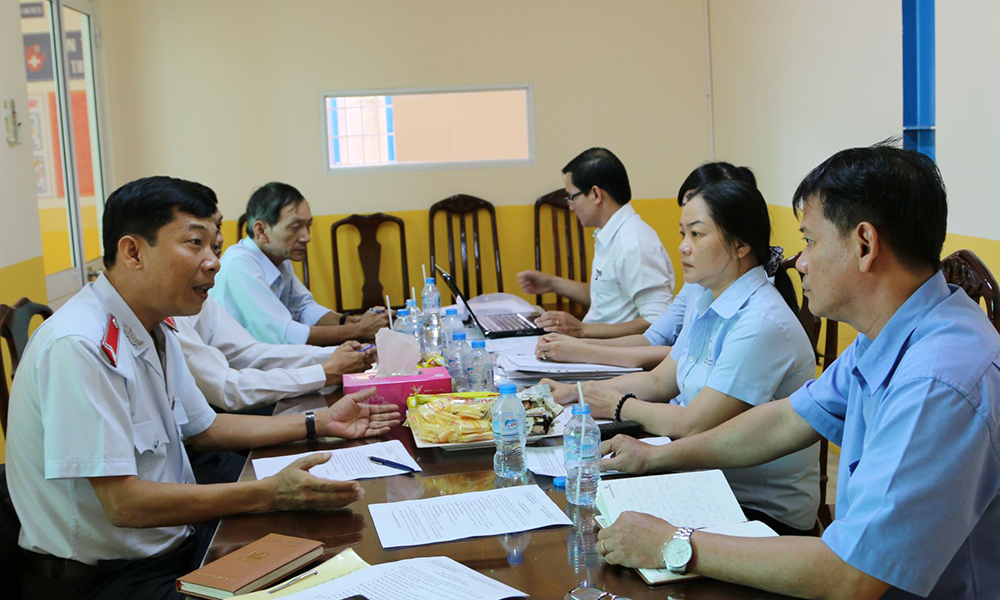 Nhiều quy định mới xử phạt vi phạm hành chính trong việc chậm đóng, trốn đóng BHXH