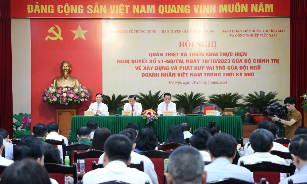 Phát huy vai trò của đội ngũ doanh nhân Việt Nam trong thời kỳ mới