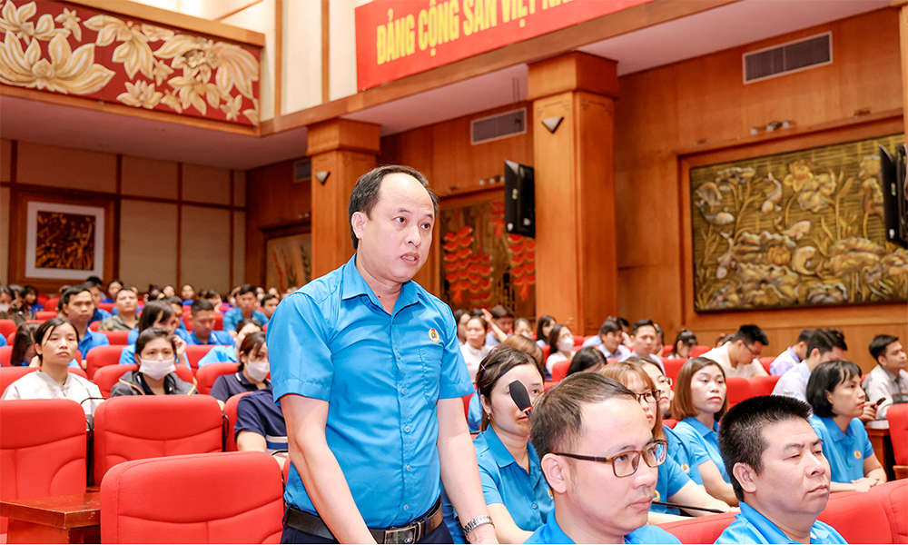 Đoàn ĐBQH tỉnh Vĩnh Phúc và Quảng Nam tiếp xúc cử tri công nhân lao động