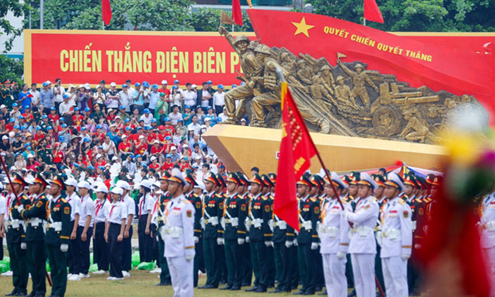 Kỷ niệm 70 năm Chiến thắng Điện Biên Phủ: Tiếp nối, phát huy truyền thống vẻ vang của dân tộc