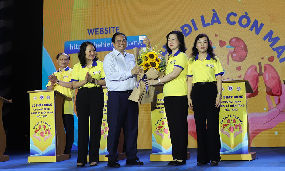 Thủ tướng Chính phủ Phạm Minh Chính đăng ký hiến tặng mô, tạng và kêu gọi mọi người tình nguyện đăng ký hiến mô, tạng