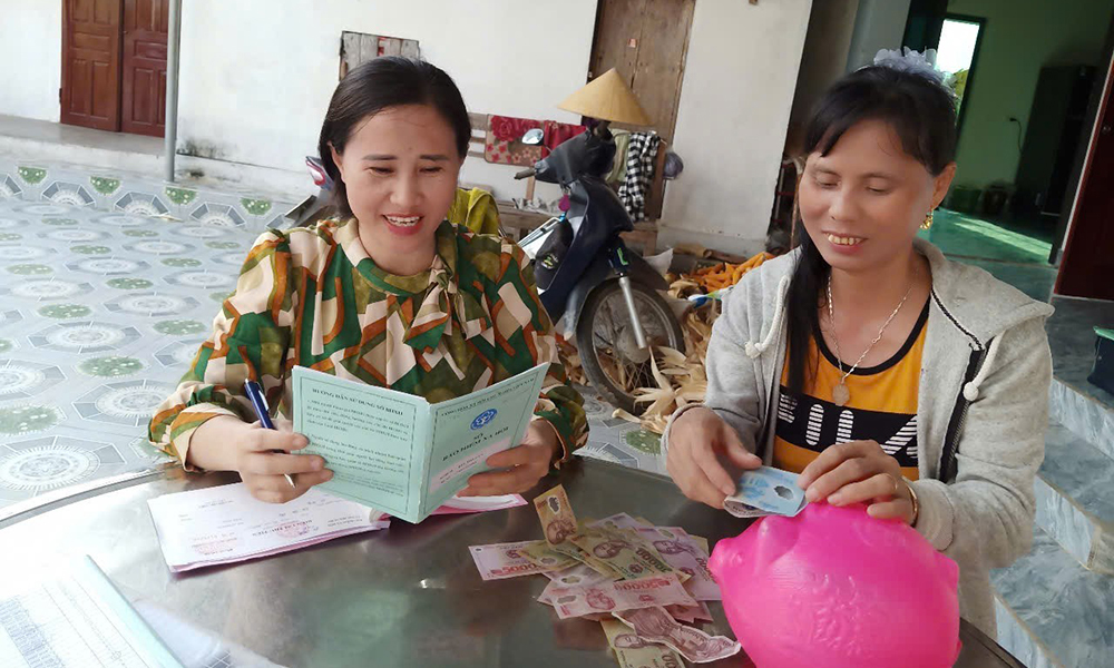 Tích cực tham gia BHXH tự nguyện từ “hũ lợn tiết kiệm”