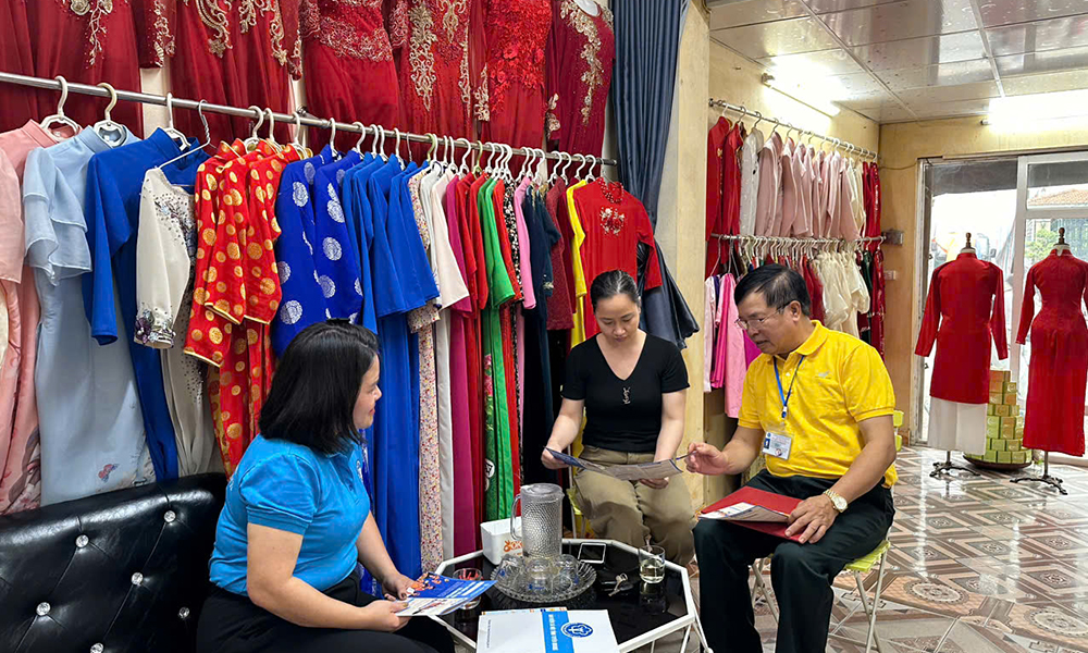 Tuyên Quang: Tăng cường thực hiện chính sách BHXH, BHYT