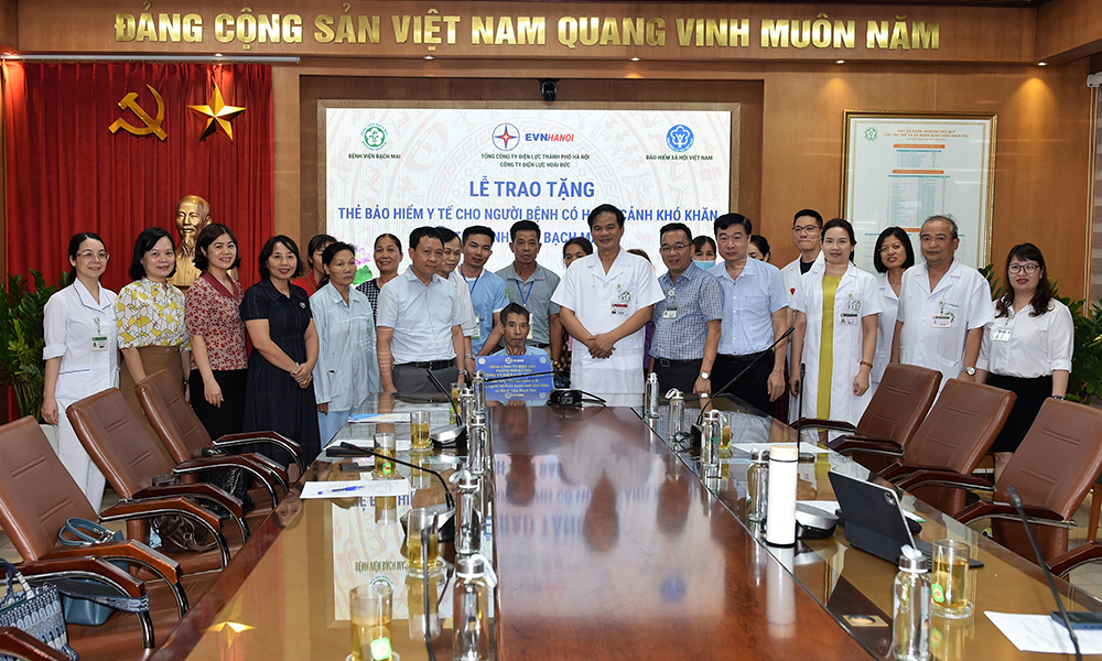 BHXH Khu vực I tiếp sức người bệnh vượt khó