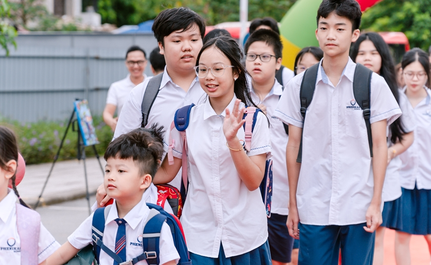 Miễn học phí đối với học sinh thuộc hệ thống giáo dục quốc dân
