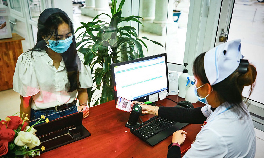 Bộ Y tế và BHXH Việt Nam phối hợp đảm bảo tốt nhất quyền lợi của người tham gia BHYT