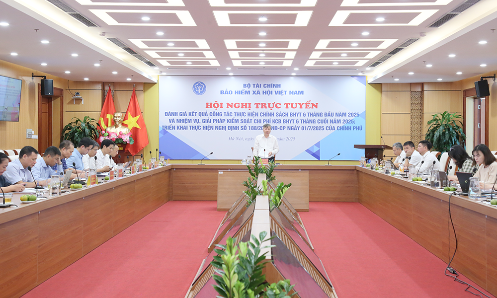 BHXH Việt Nam: Tập trung thực hiện hiệu quả các quy định mới về BHYT