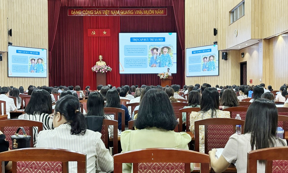 Triển khai Luật BHXH và tập huấn quy trình giải quyết, chi trả các chế độ BHXH, BHTN khu vực phía Nam