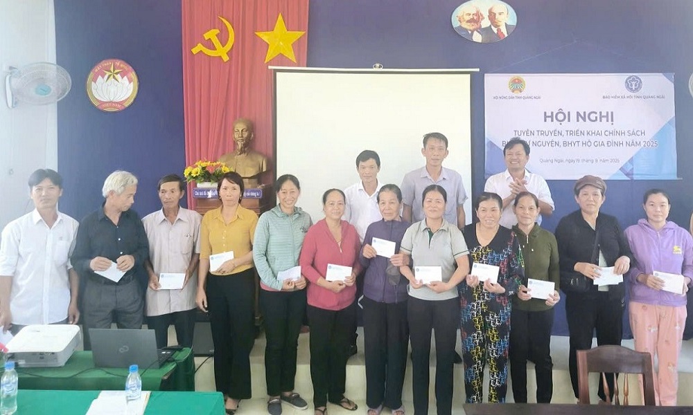 Quảng Ngãi: Khơi dậy niềm tin, đưa chính sách BHXH, BHYT về từng thôn, xóm
