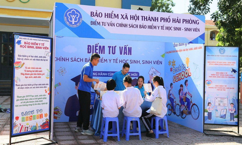 BHXH TP.Hải Phòng: Ra mắt mô hình “Gian hàng tuyên truyền BHYT học sinh, sinh viên năm học 2025-2026”