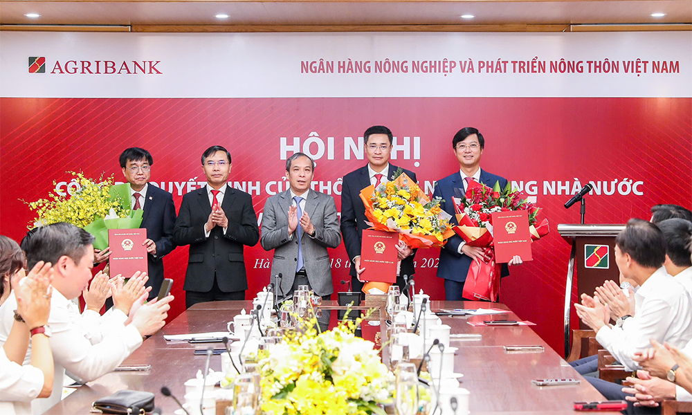 Công bố Quyết định nhân sự cấp cao Agribank