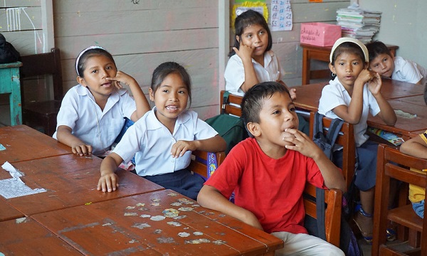 Chương trình Qali Warma và bữa ăn học đường đủ dinh dưỡng cho trẻ em Peru