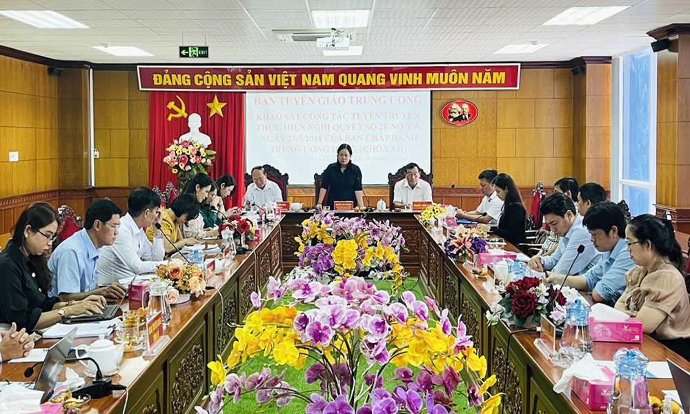 Ban Tuyên giáo Trung ương khảo sát thực hiện Nghị quyết 28 tại Kiên Giang